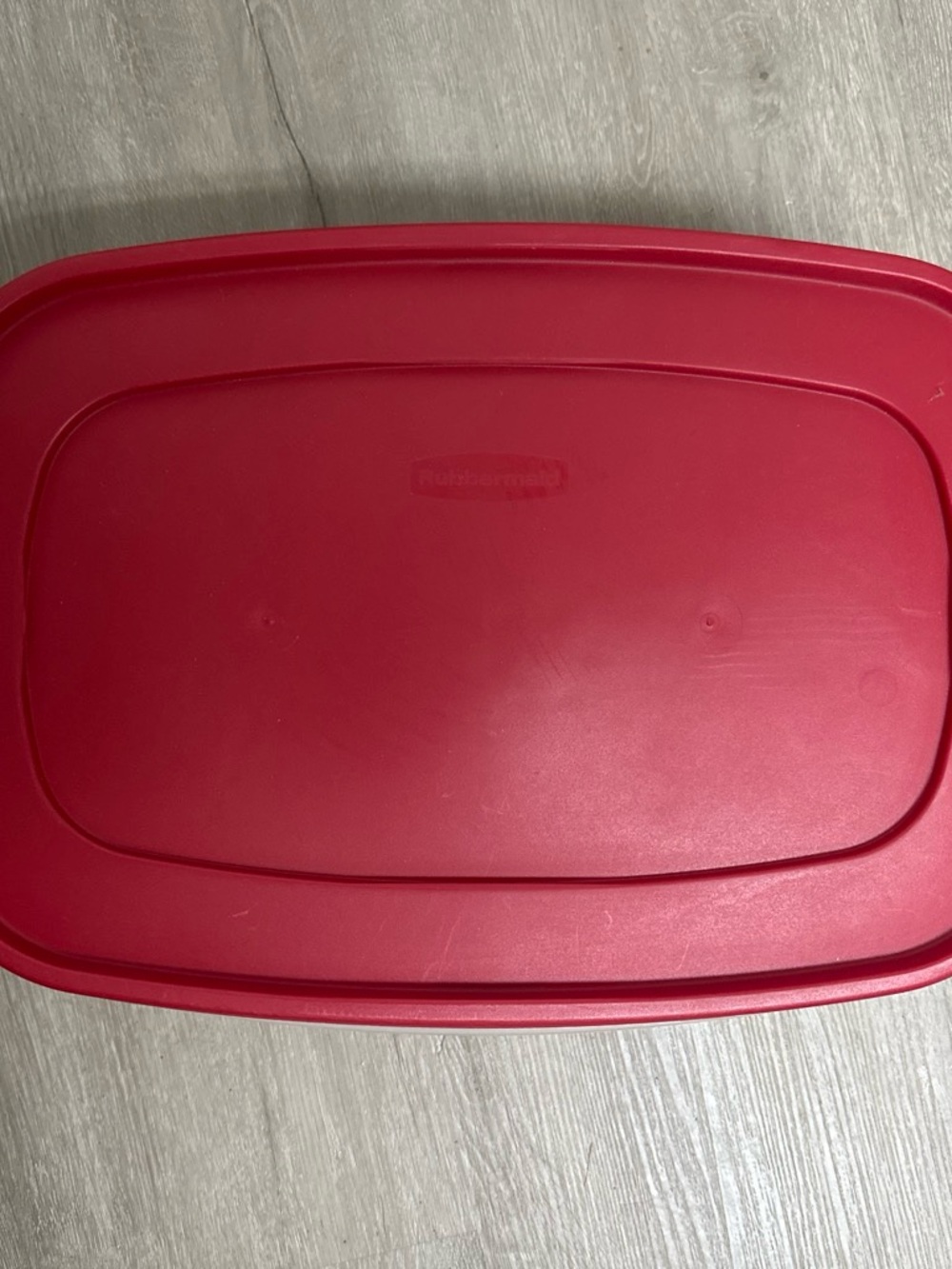Rubbermaid Red Snap-On Plastic Storage Lid